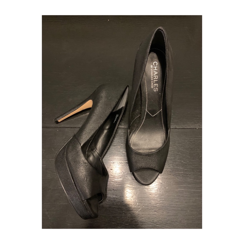 Black peep toe heel